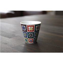 [Cups] No.227257 / Sake Cup (KUTANI Ware / ISHIDATAMIMON)